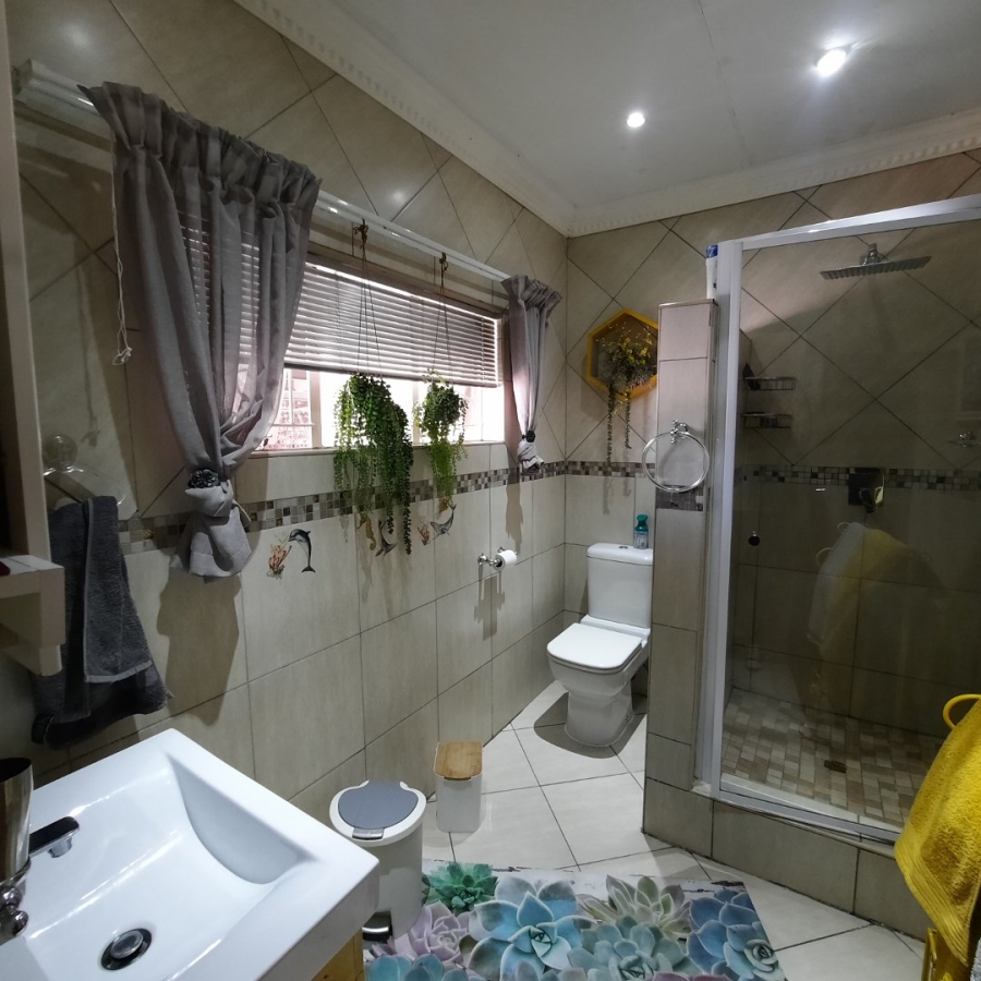 4 Bedroom Property for Sale in Dan Pienaar Free State